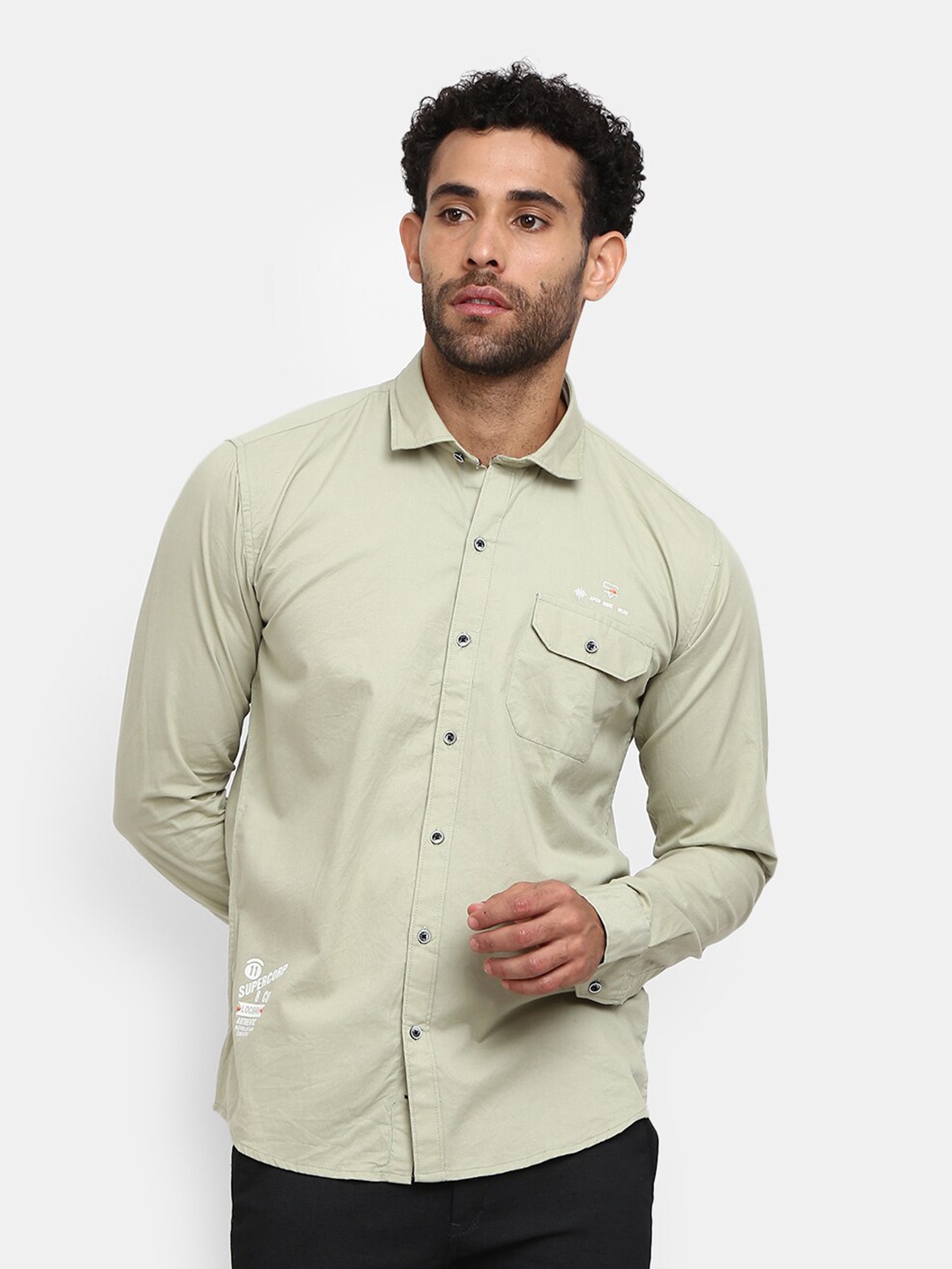 

V-Mart Men Green Slim Fit Cotton Casual Shirt