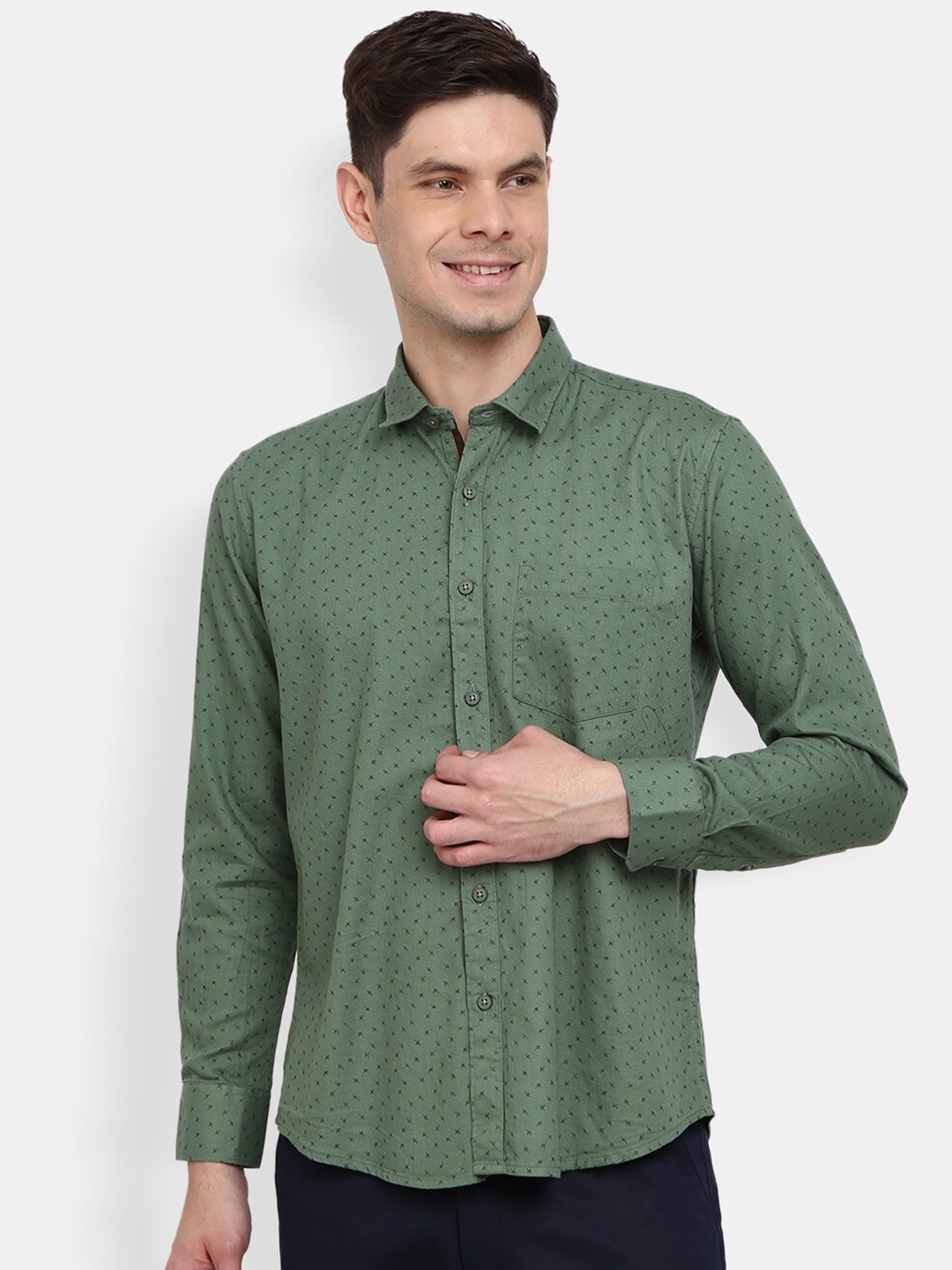 

V-Mart Men Green Printed Casual Shirt