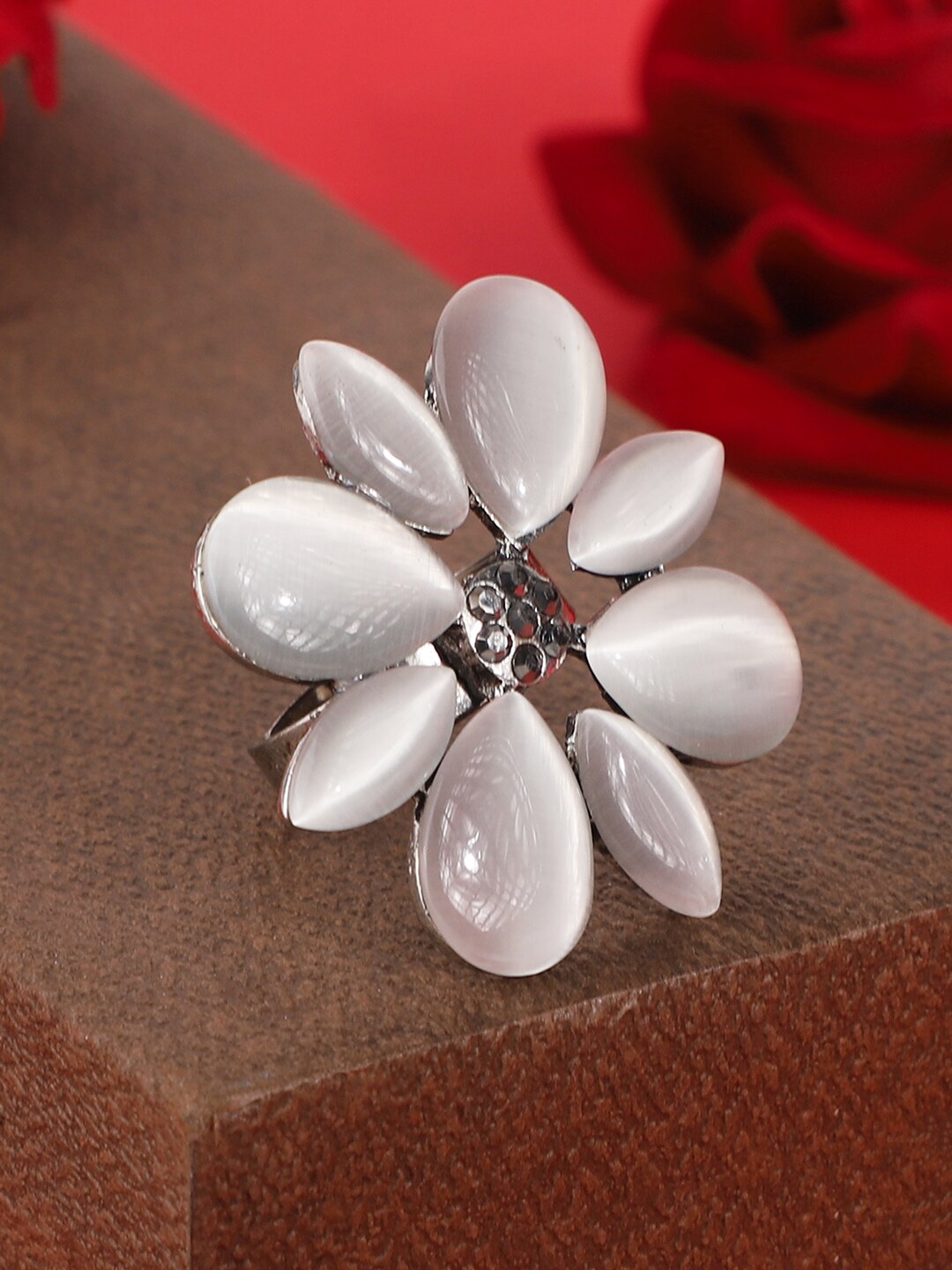 

Bhana Fashion Oxidised Silver-Plated White CZ Studded Floral Shaped Ring