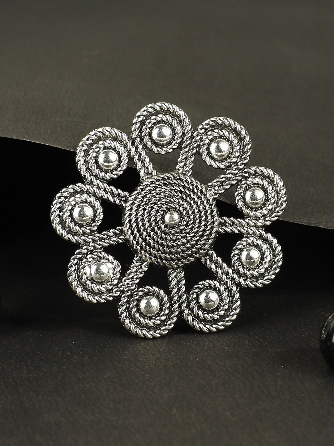 

Bhana Fashion Oxidised Silver-Plated Floral Shaped Adjustable Finger Rings