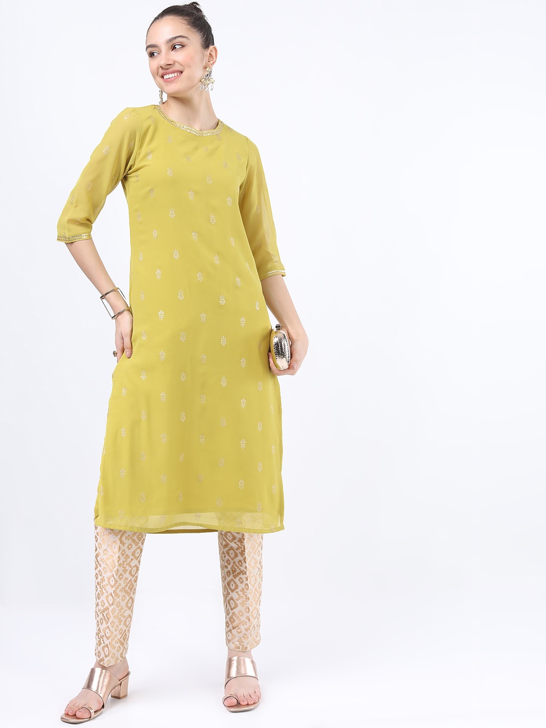 

Vishudh Women Yellow Ethnic Motifs Printed Kurta