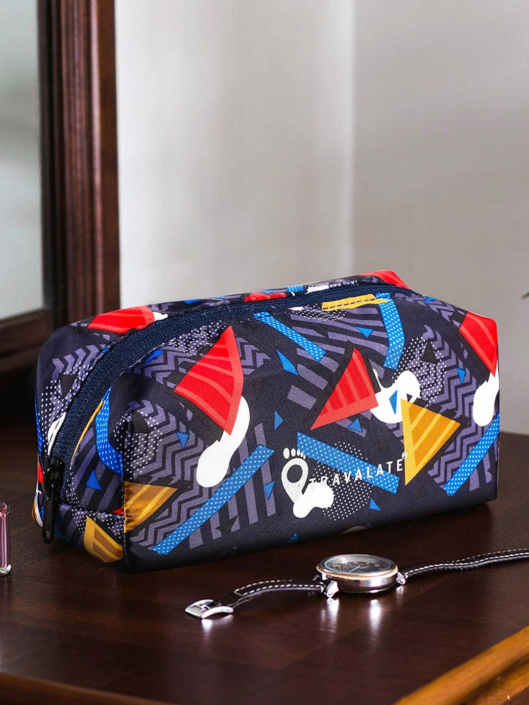 

TRAVALATE Blue & Red Printed Travel Bags