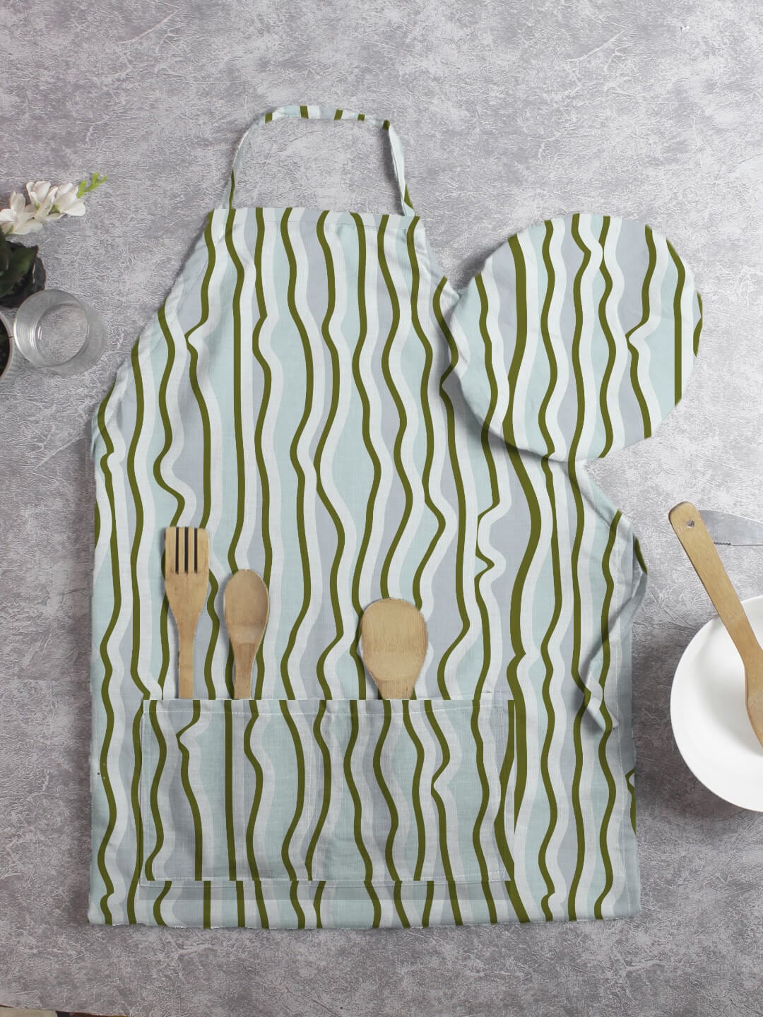

HOUZZCODE Green Printed Apron With Cap