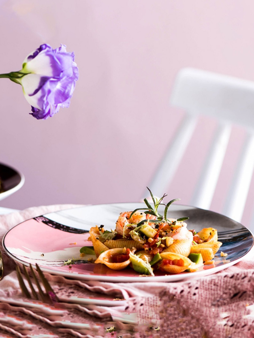 Nestasia Pink & White Printed Ceramic Glossy Plate