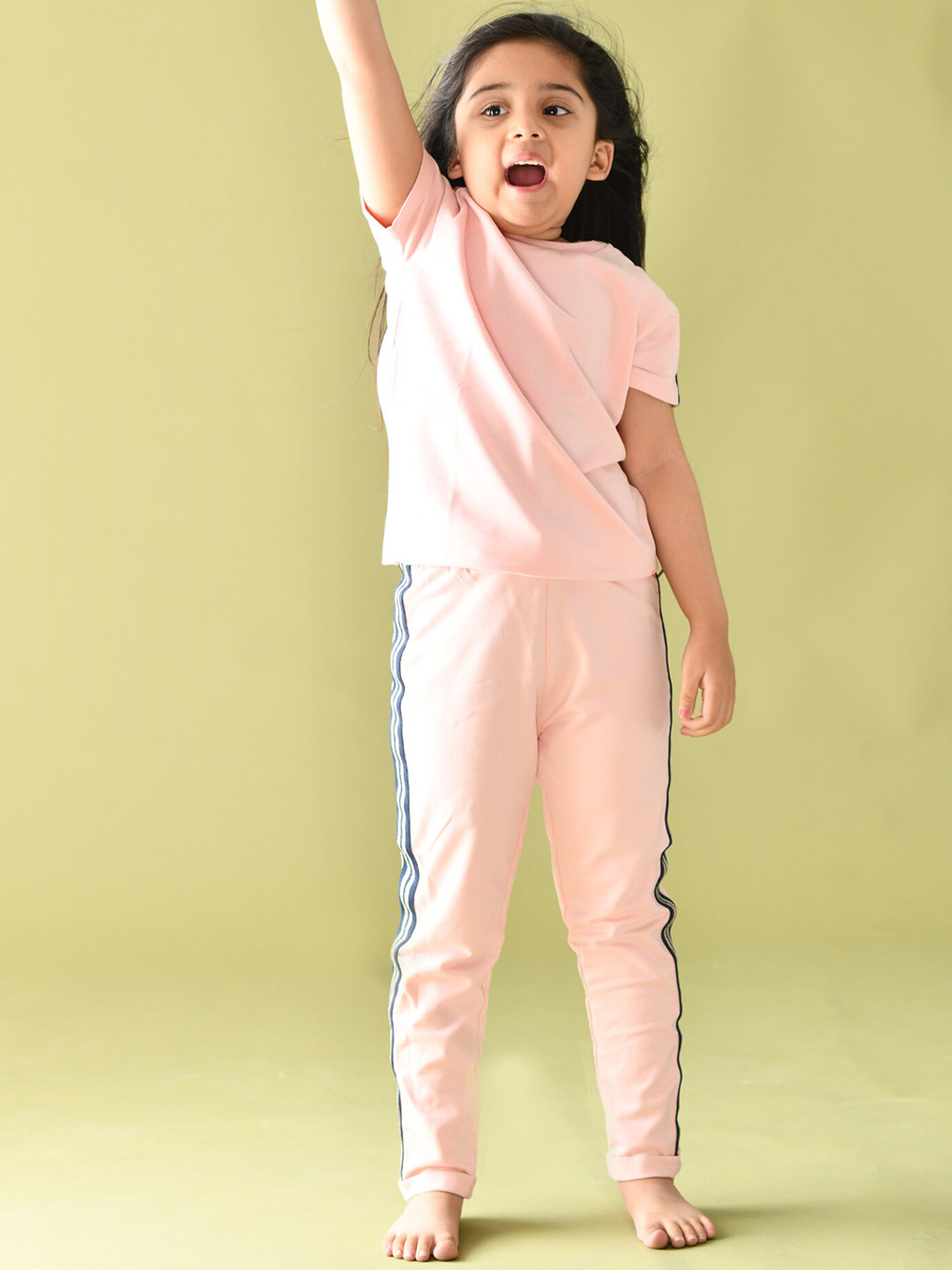 

Anthrilo Girls Pink Printed Cotton Sweatshirt with Joggers