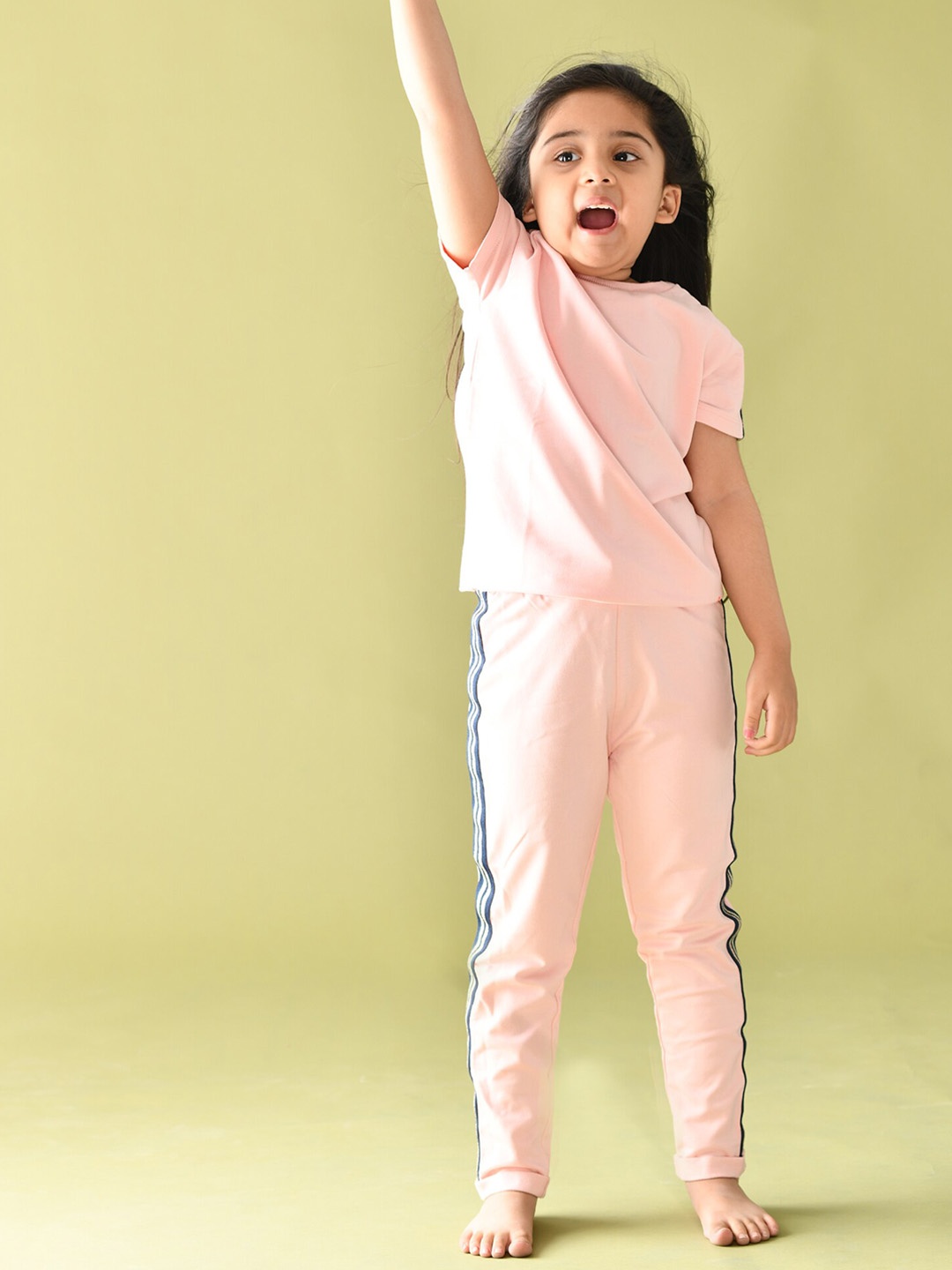 

Anthrilo Girls Printed Pure Cotton T-shirt with Trousers, Pink