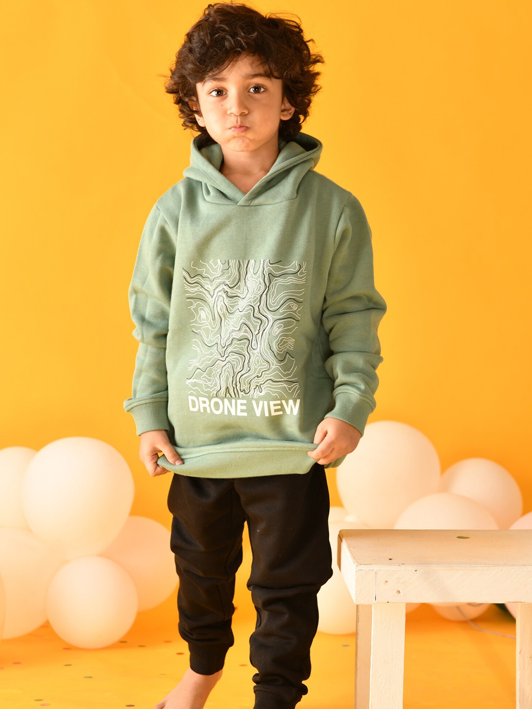 

Anthrilo Boys Olive Green & Black Printed T-shirt with Trousers