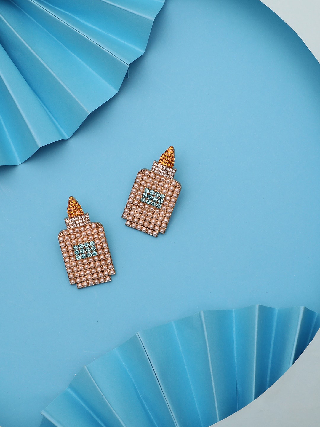 

SOHI Women Pink Stone Studded Contemporary Studs Earrings