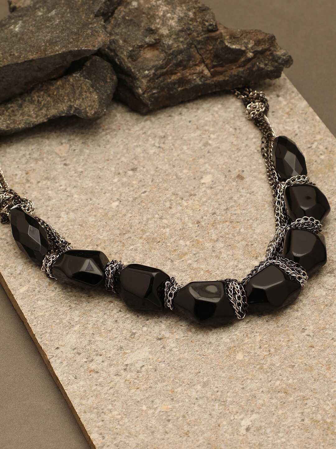 

SOHI Silver-Toned & Black Silver-Plated Necklace