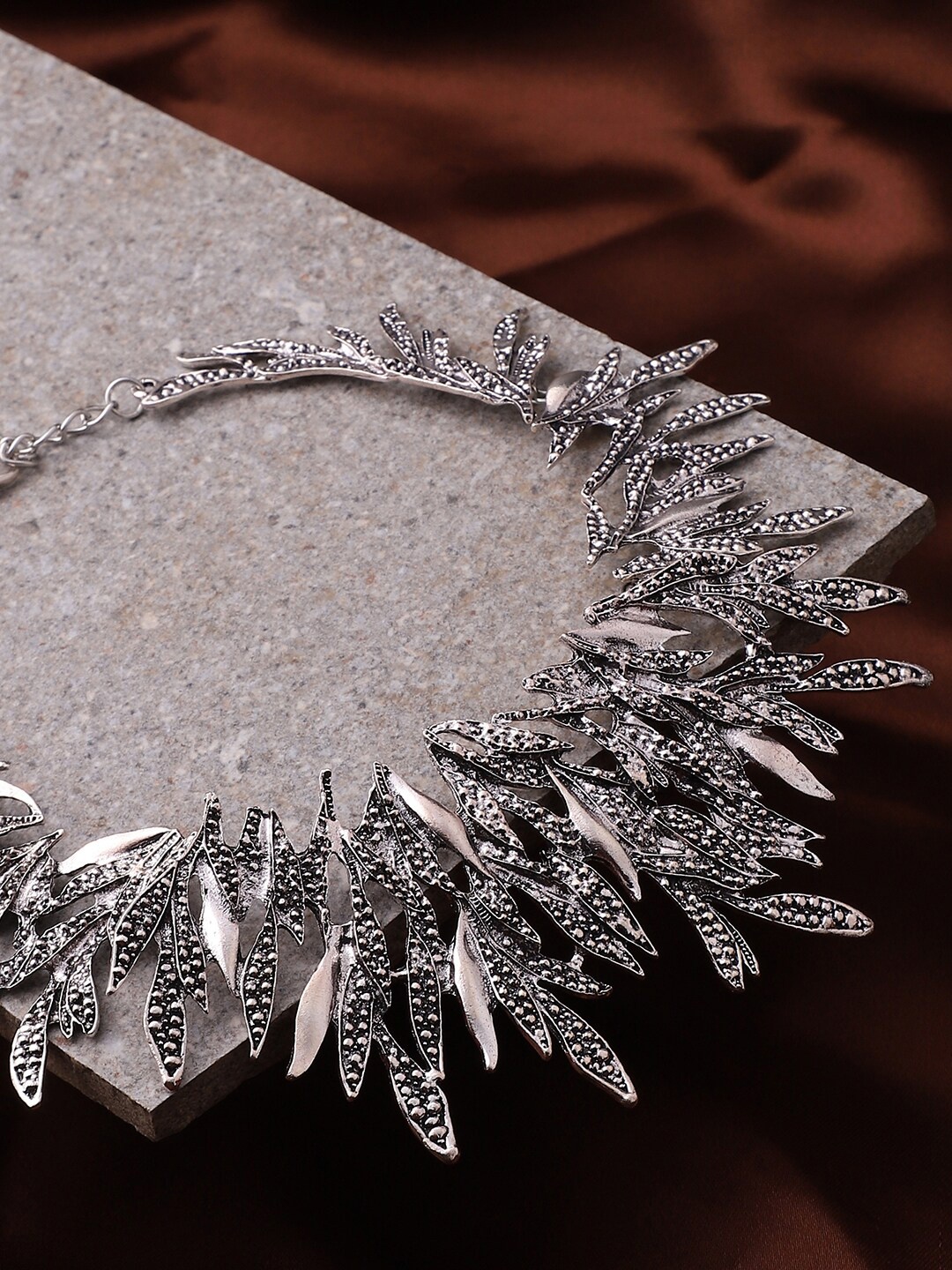 

SOHI Silver-Toned & White Silver-Plated Necklace