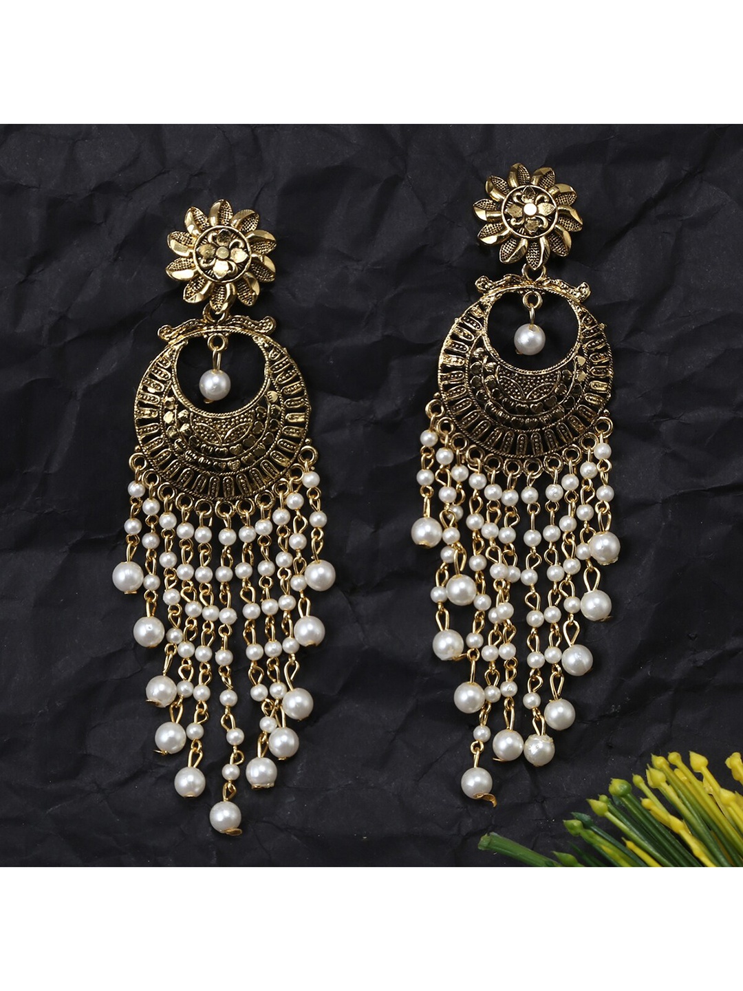 

Jewelz White Contemporary Chandbalis Earrings