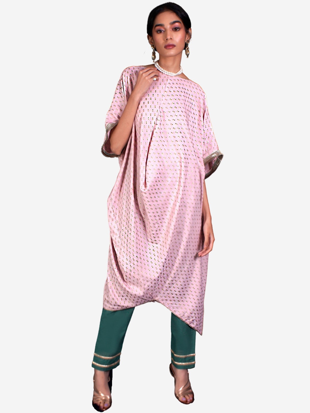 

Alaya By Stage3 Women Pink Ethnic Motifs Printed Flared Sleeves Kaftan Kurta