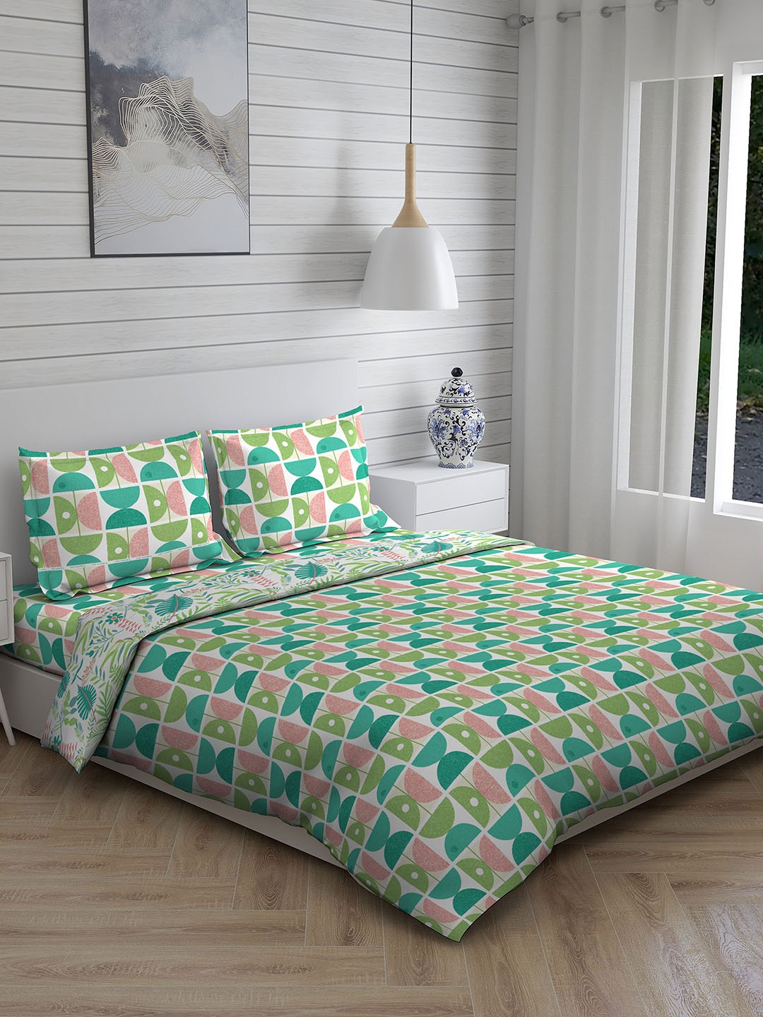 

Layers Green & Pink Printed 225 TC Pure Cotton Double King Bedding Set