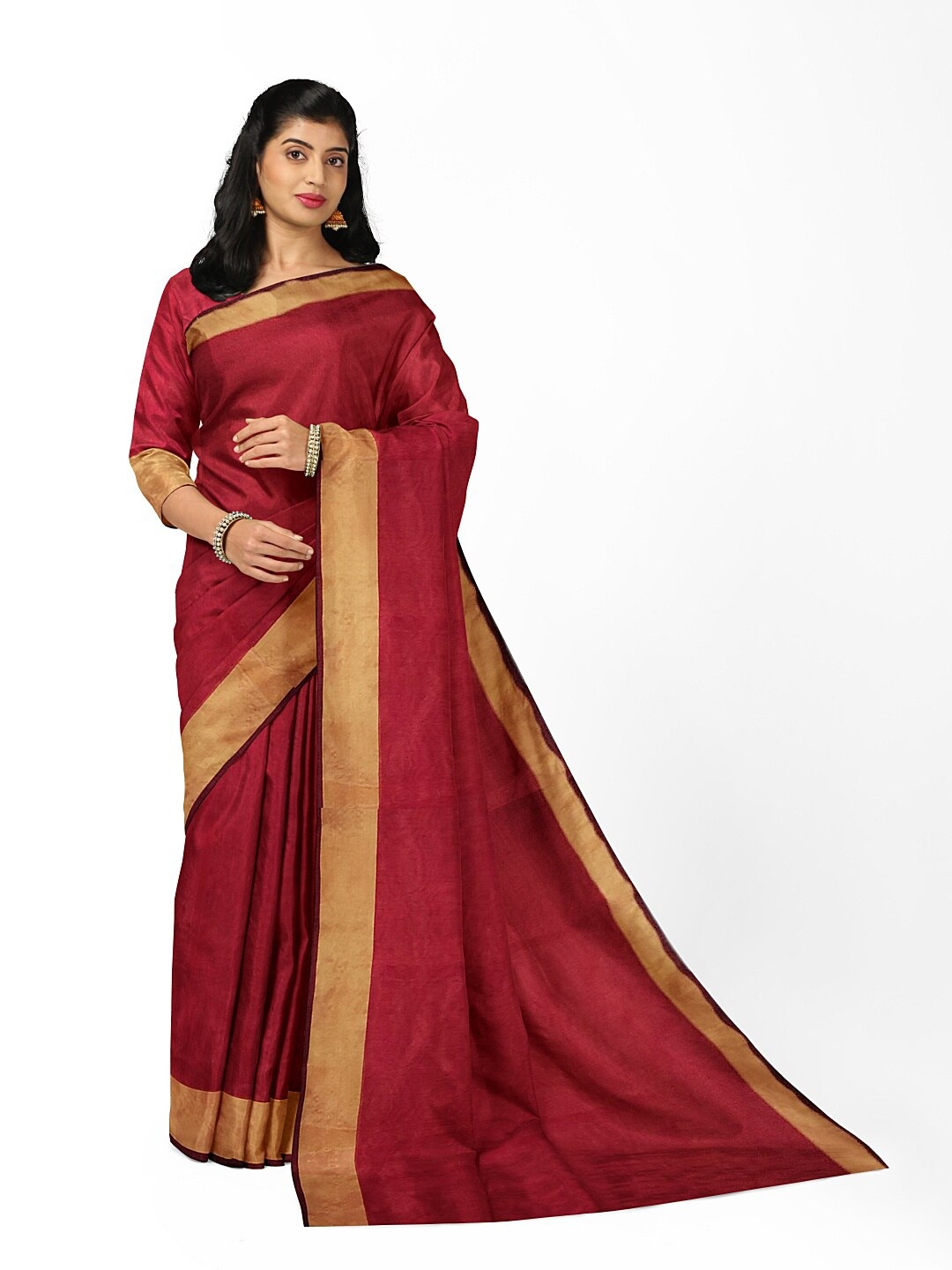 

SAADHVI Red & Gold-Toned Silk Cotton Sungudi Saree