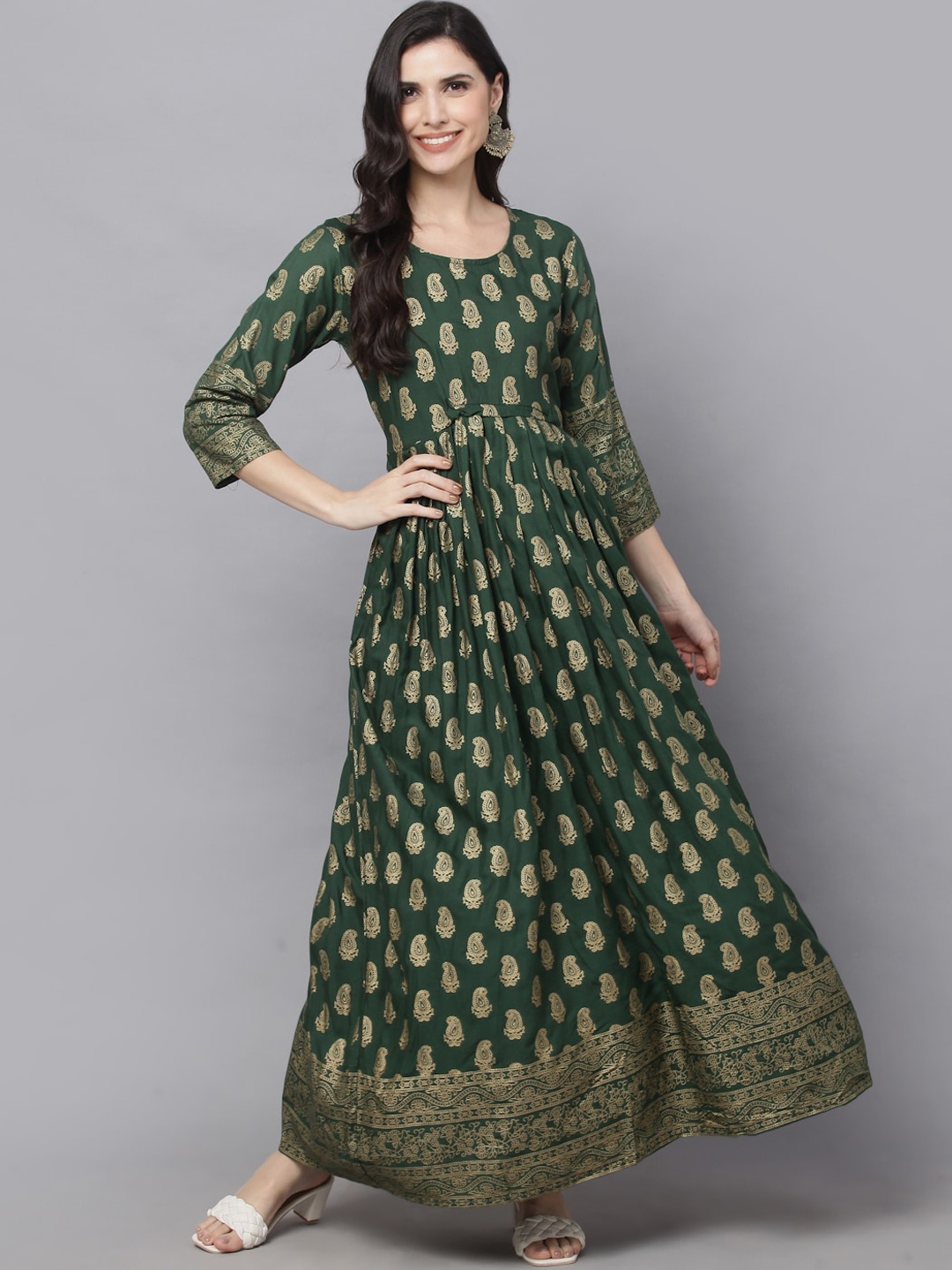 

SURHI Women Green Ethnic Motifs Printed Anarkali Kurta