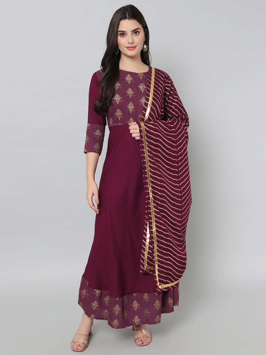 

VASTRAMANIAA Women Maroon & Gold-Toned Ethnic Motifs Gotta Patti Anarkali Kurta