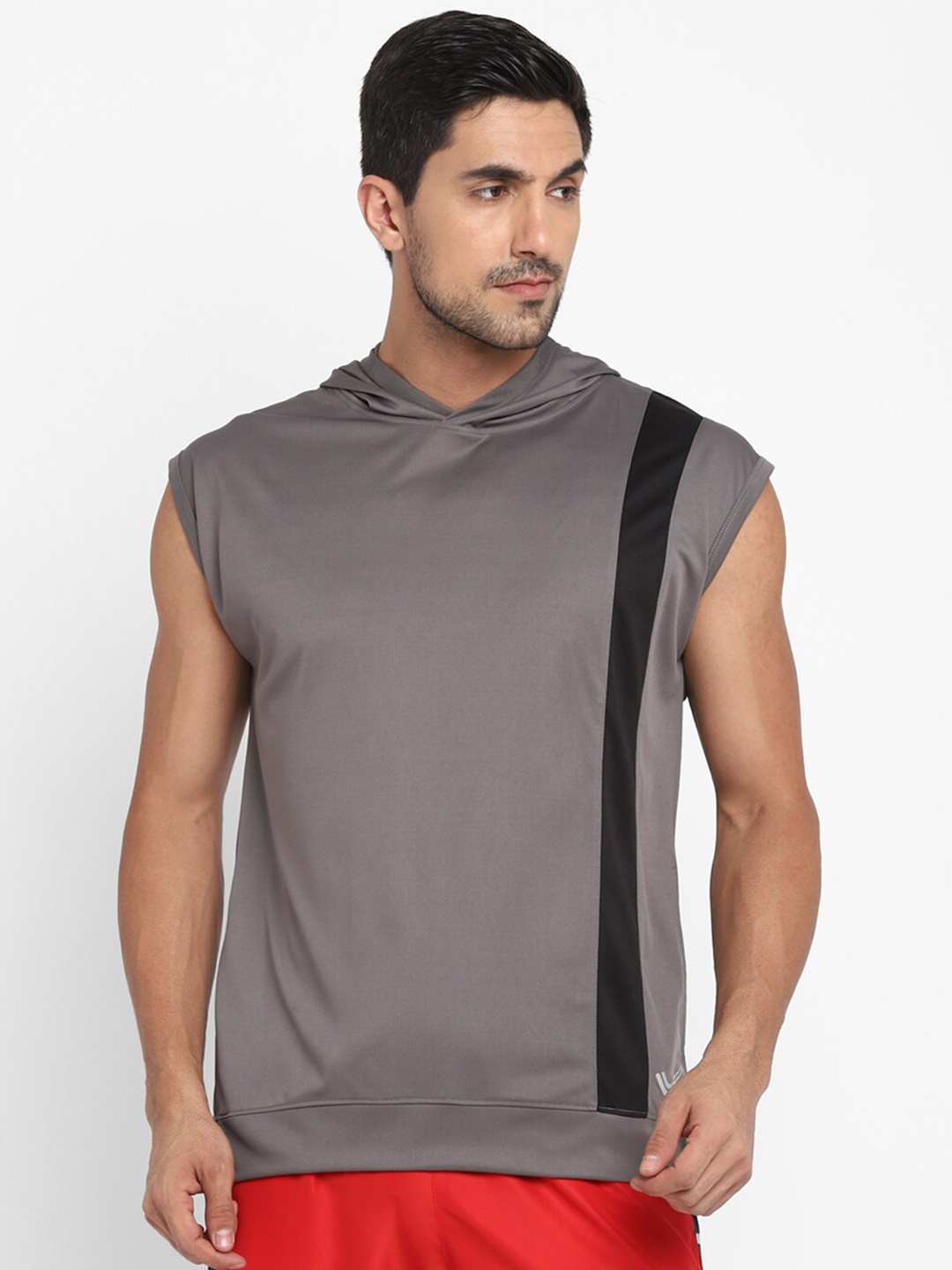 

Yuuki Men Grey & Black Striped Rapid-Dry T-shirt