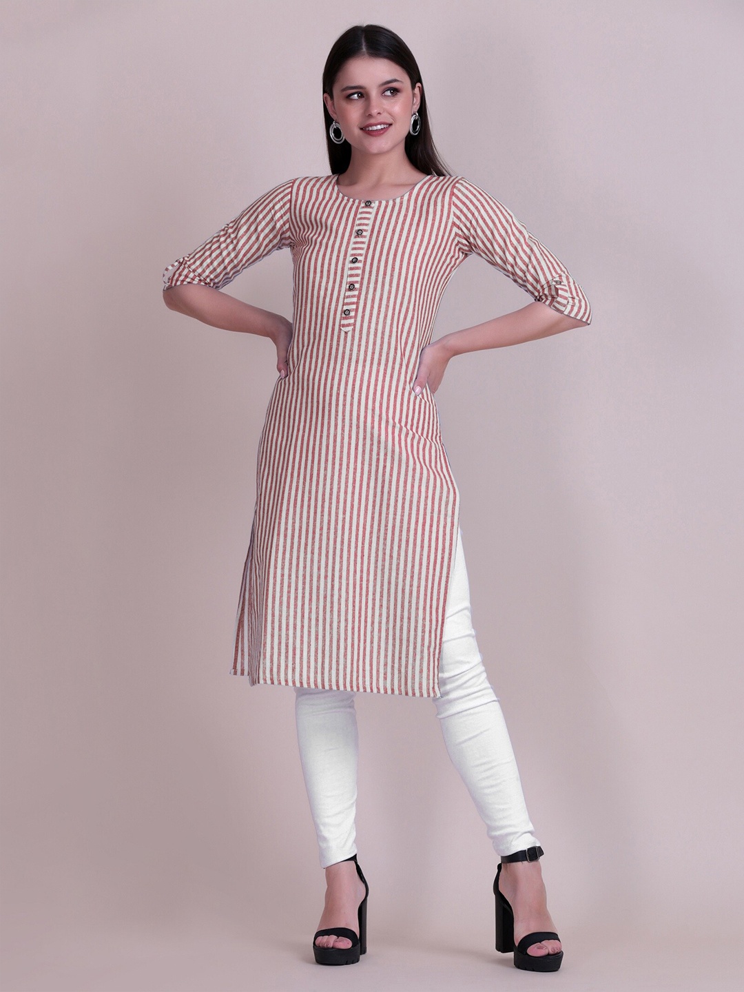 

Atsevam Women Peach-Coloured & White Printed Kurta