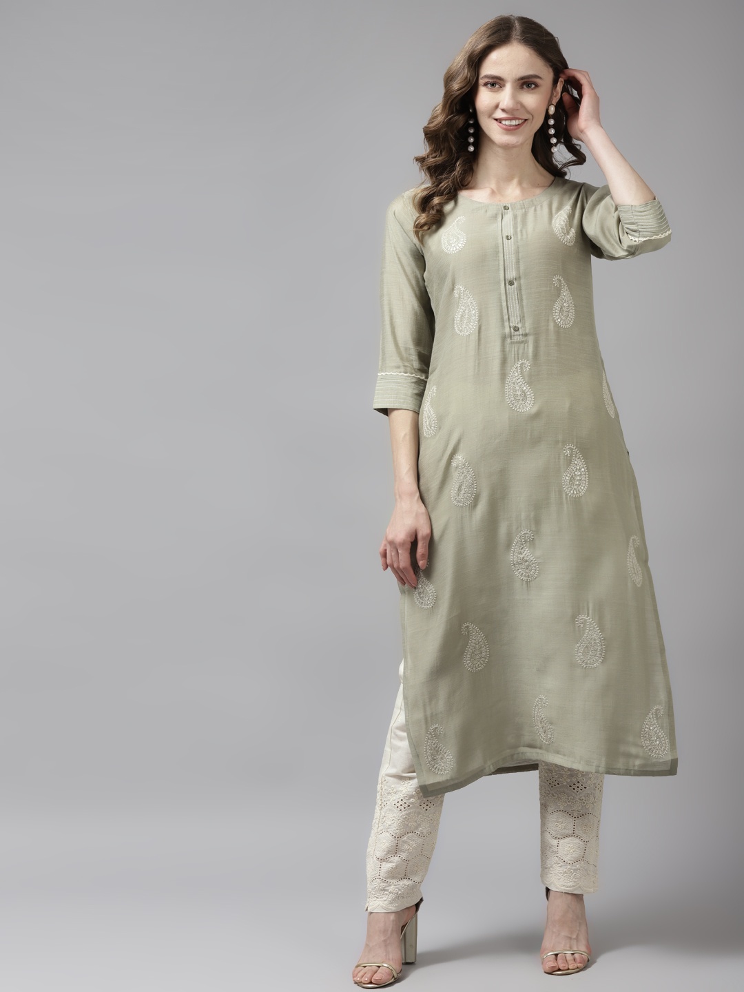

Aarika Women Olive Green & White Paisley Embroidered Pure Cotton Handloom Kurta