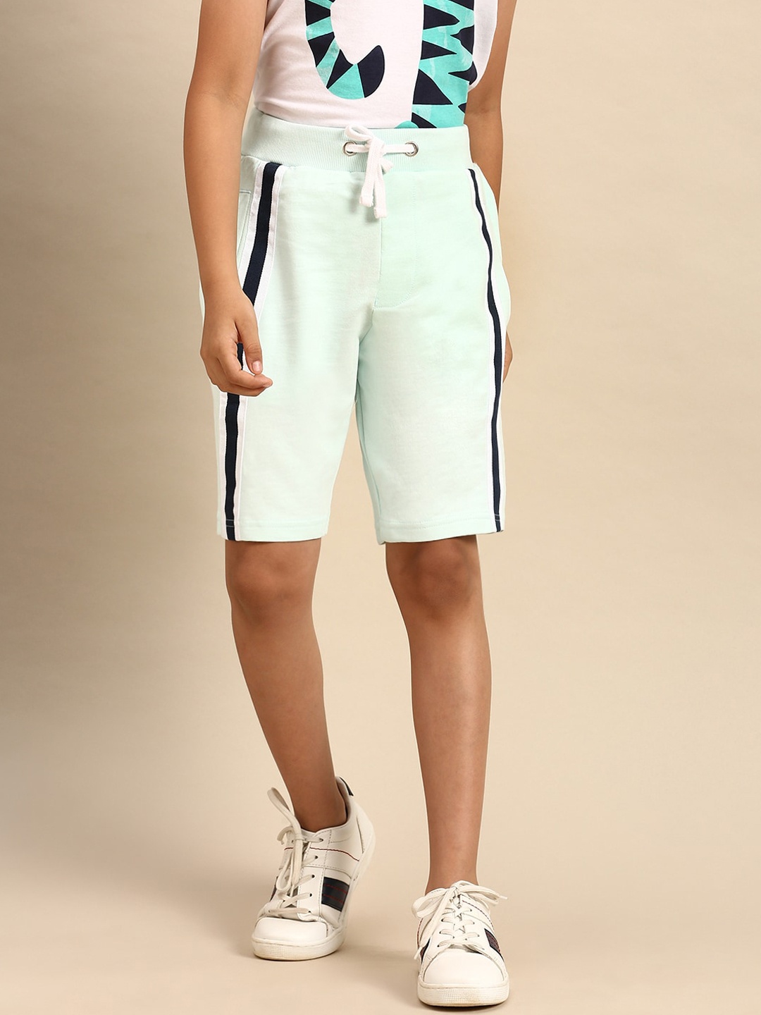 

PIPIN Boys Blue Striped Shorts