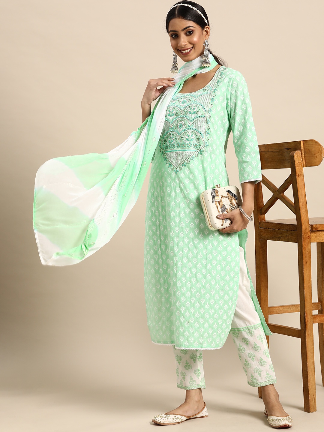 

Sangria Women Green & White Yoke Embroidered Pure Cotton Kurta with Trousers & Dupatta