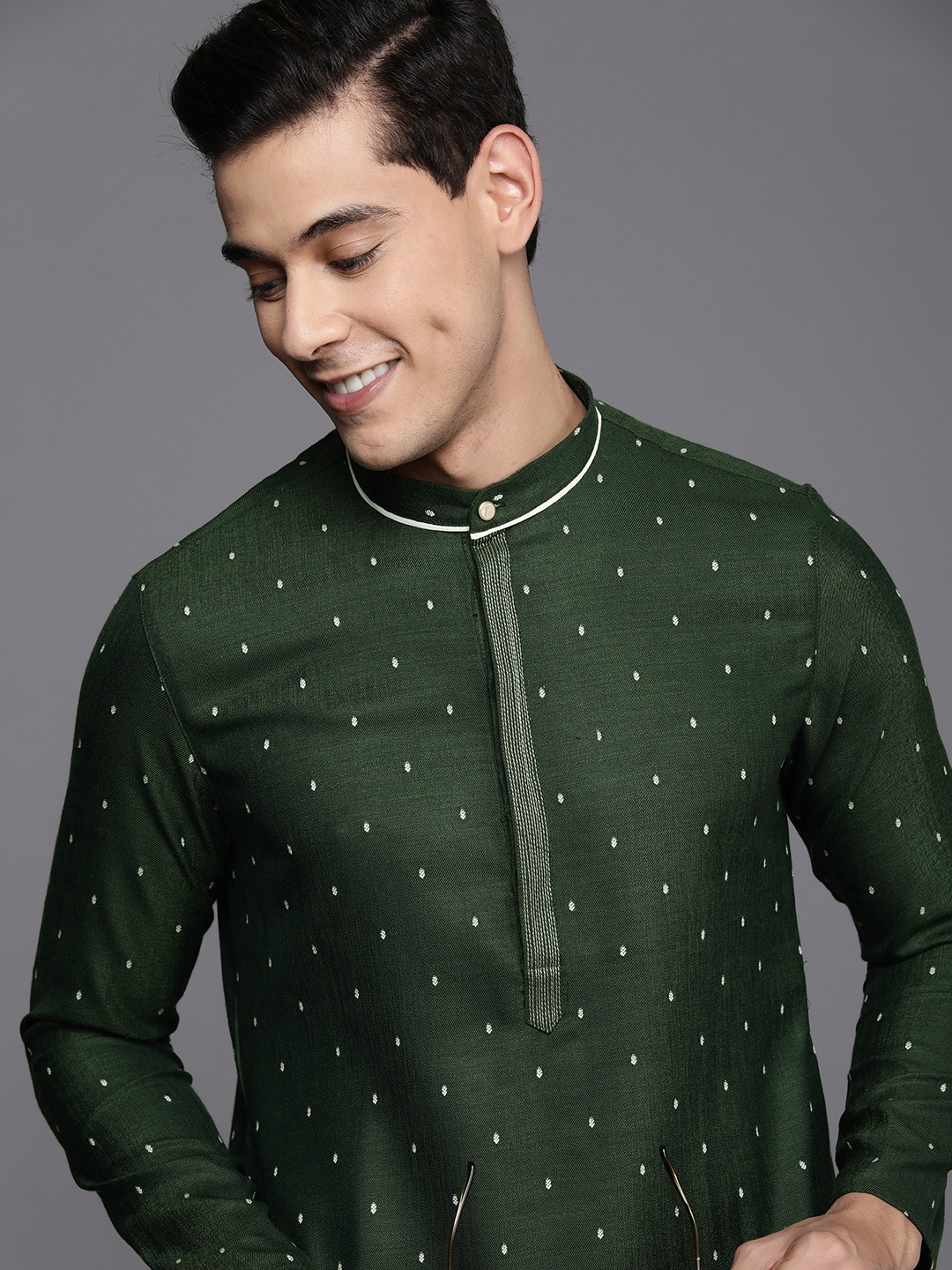 

Manyavar Men Green & White Polka Dot Printed Kurta with Pyjamas