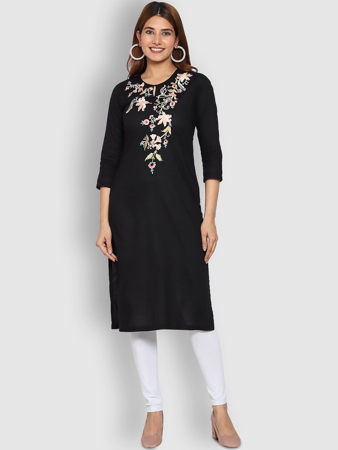 

SHEREEN Women Black Keyhole Neck Thread Work Kurta