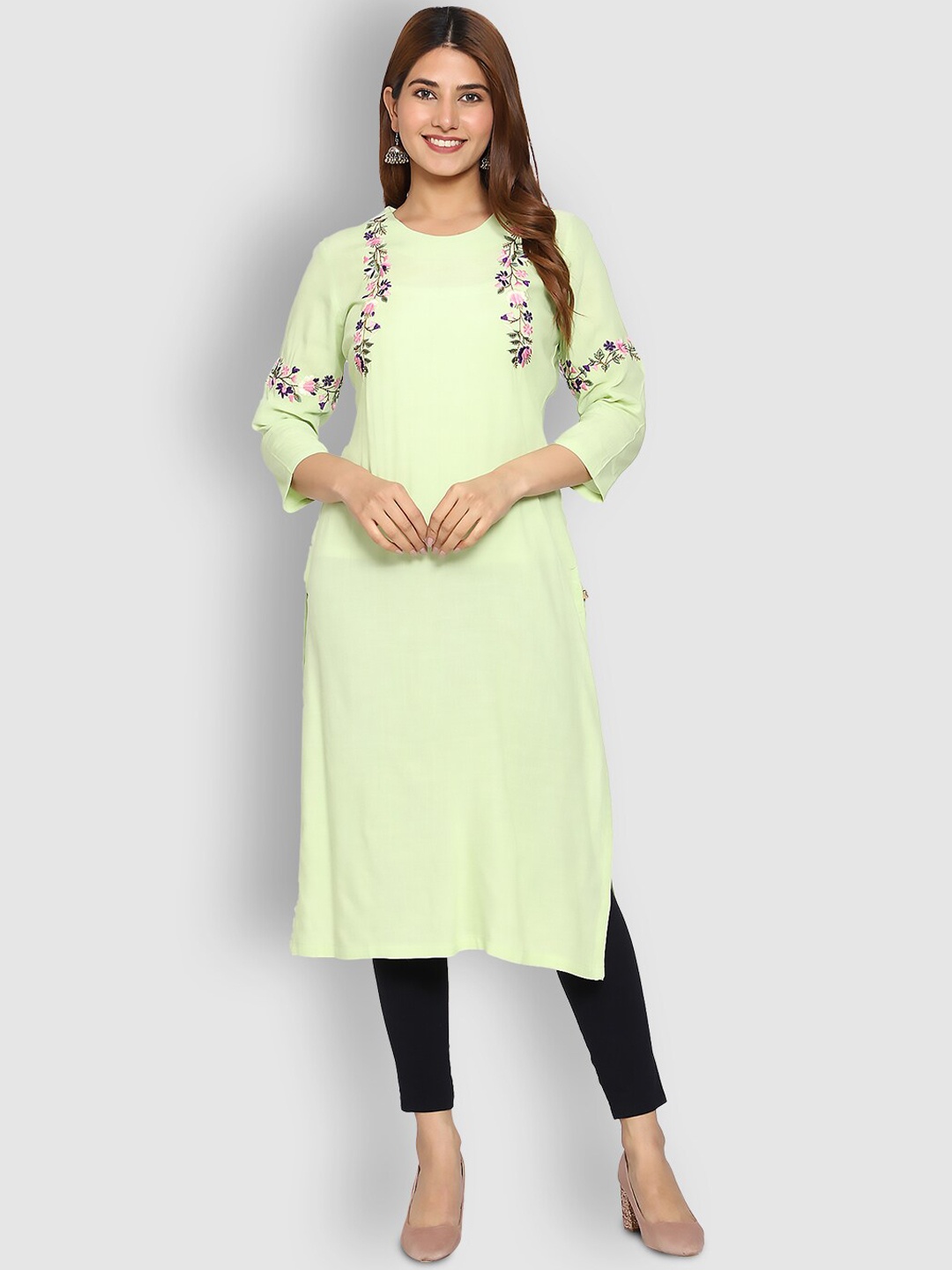 

SHEREEN Women Green Floral Embroidered Straight Kurta