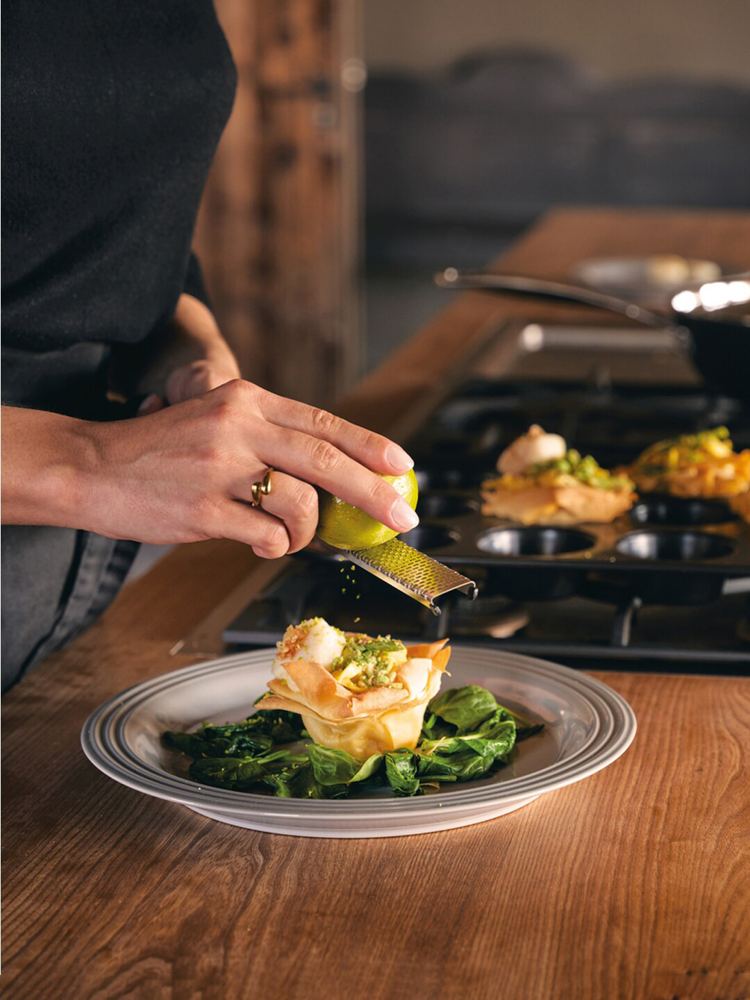 

LE CREUSET Grey Stoneware Side Plate