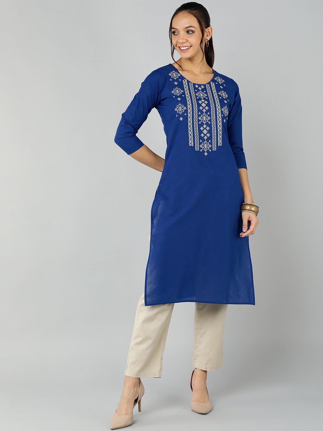 

Jaipur Folk Women Blue Embroidered Yoke Design Kurta