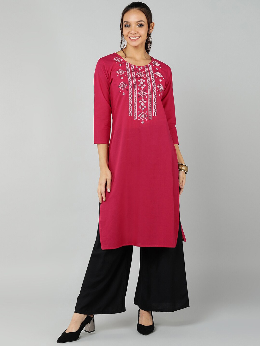 

Jaipur Folk Women Pink Floral Embroidered Thread Work Kurta