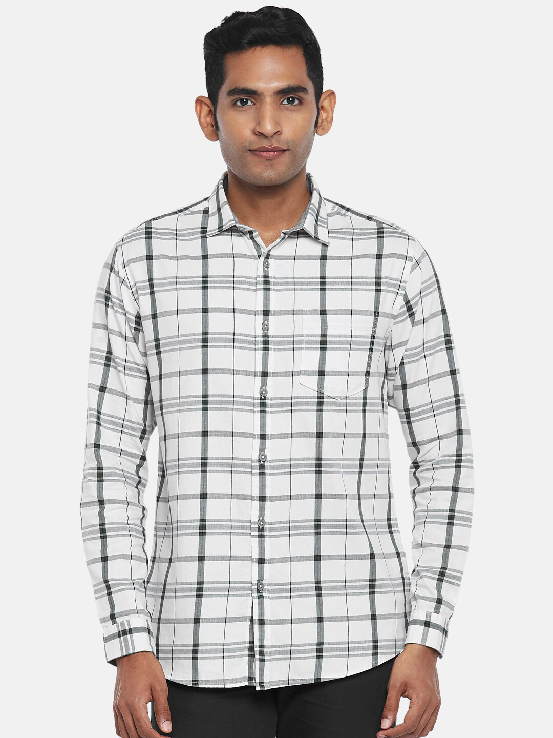 

BYFORD by Pantaloons Men White Slim Fit Checked Casual Shirt