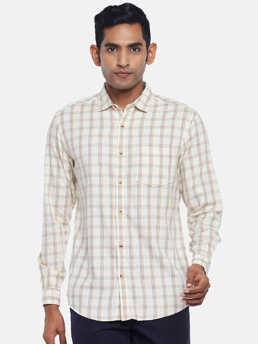 

BYFORD by Pantaloons Men Off White Slim Fit Checked Casual Shirt