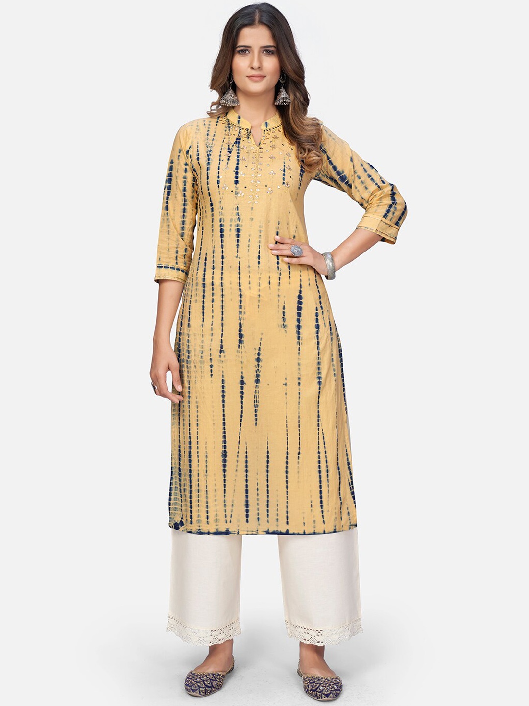 

Vbuyz Women Yellow & Black Striped Kurta
