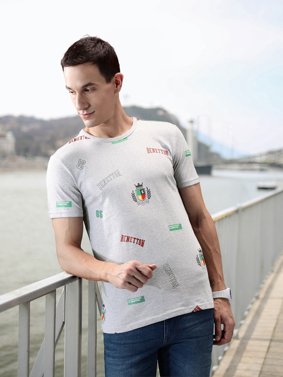 

United Colors of Benetton Men Grey Melange & Green Brand Logo Printed Pure Cotton T-shirt