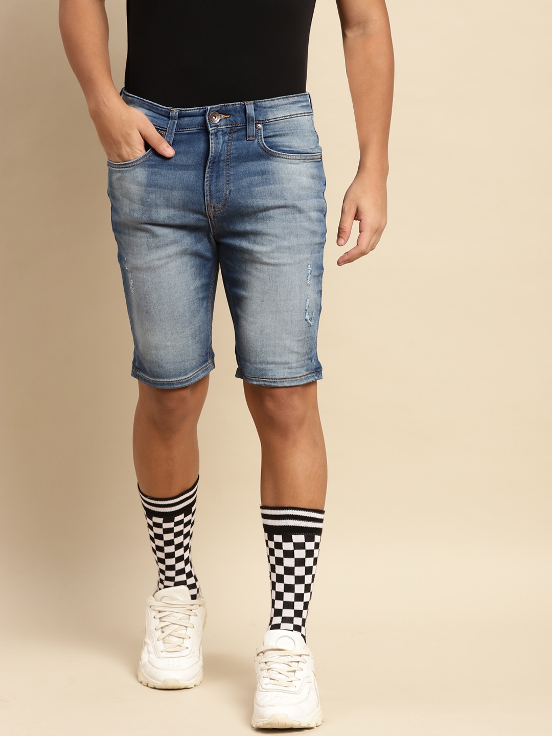 

United Colors of Benetton Men Blue Slim Fit Shorts