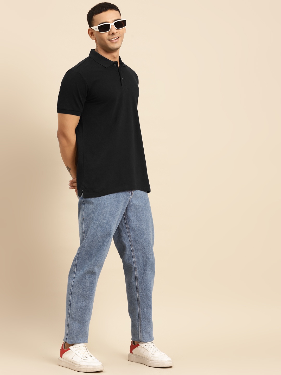 

United Colors of Benetton Men Black Solid Polo Collar Pure Cotton T-shirt