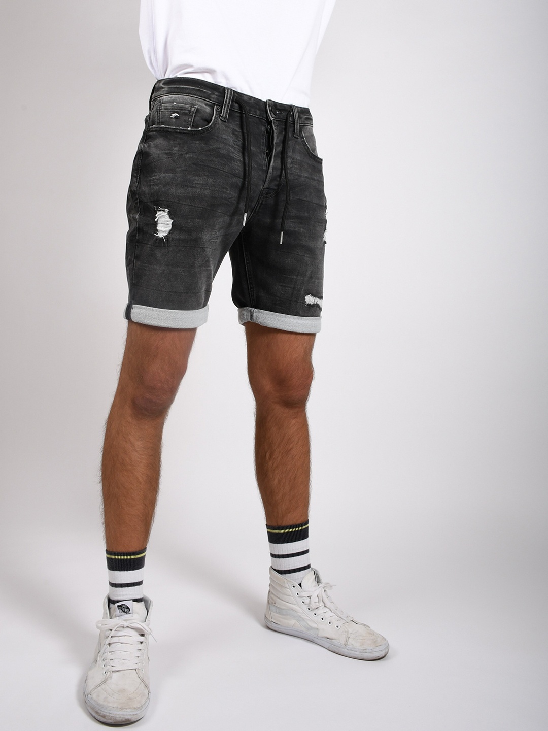 

LOVEGEN Men Charcoal Printed Slim Fit Denim Shorts