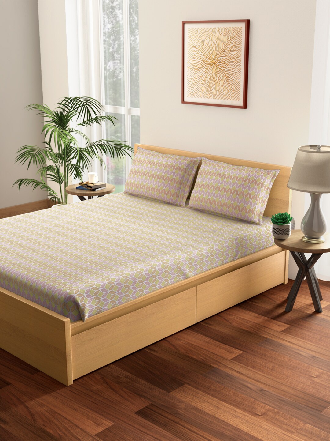 

Living scapes by Pantaloons Yellow & Pink Geometric 144 TC Queen Bedsheet with 2 Pillow Covers