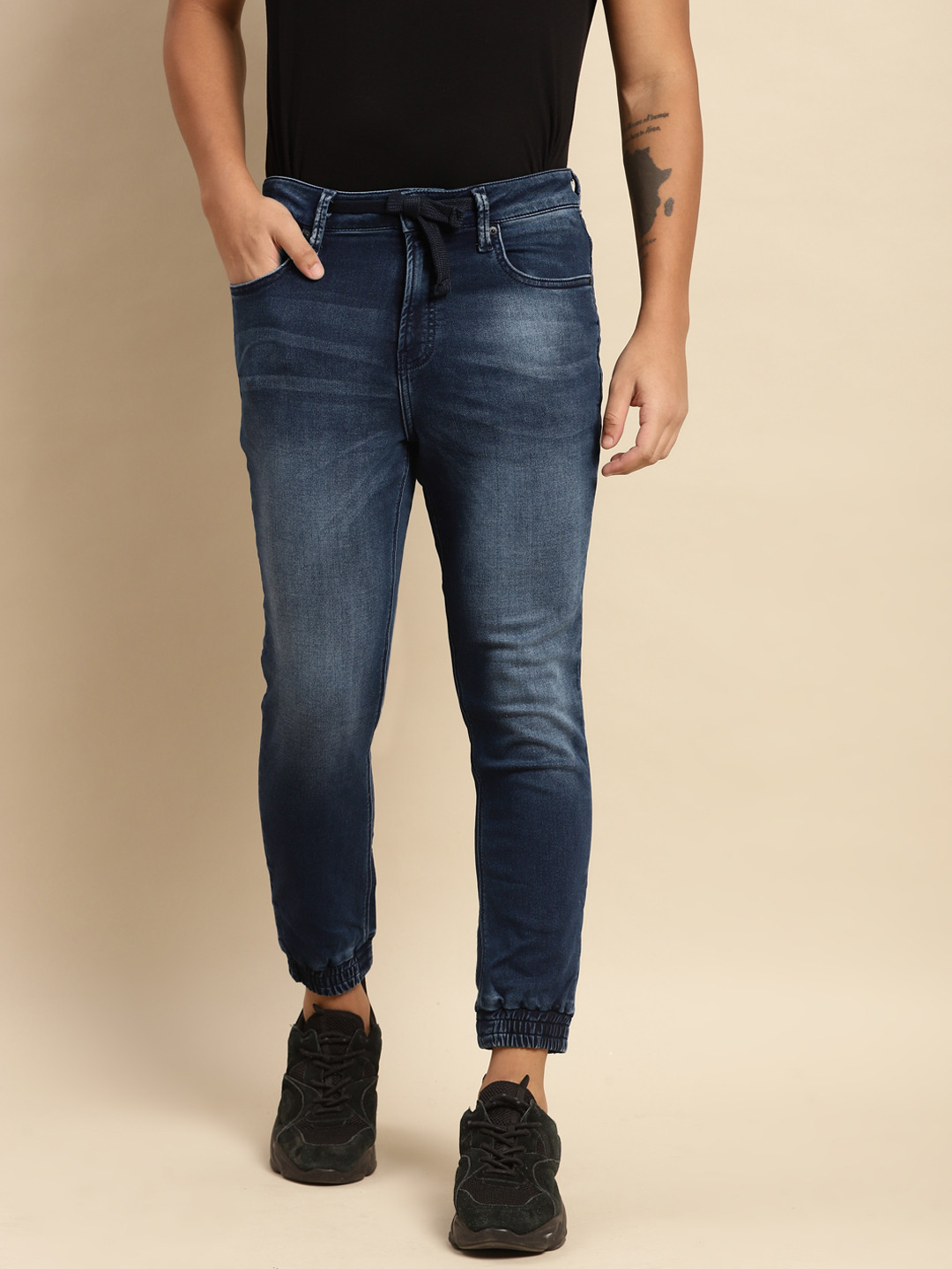 

United Colors of Benetton Men Navy Blue Jogger Light Fade Stretchable Jeans