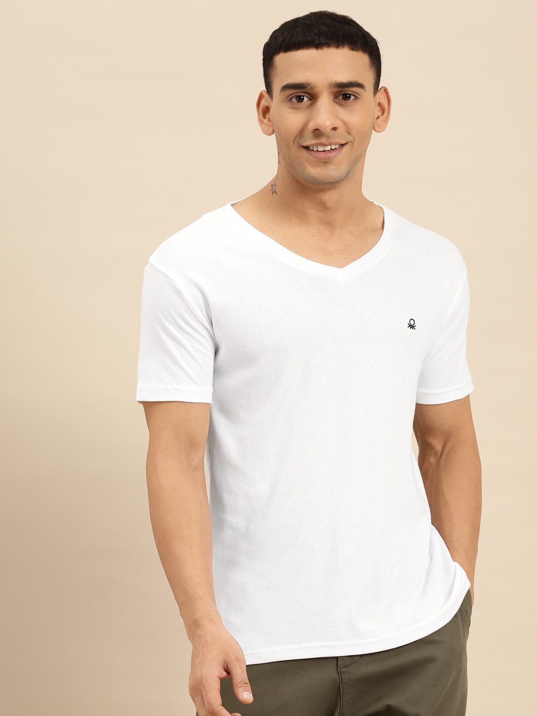 

United Colors of Benetton Men White Polo Collar T-shirt