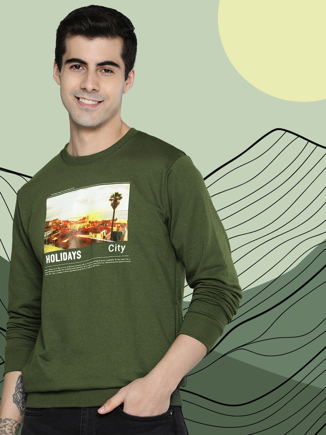 

Mast & Harbour Men Green Printed Sweatshirt