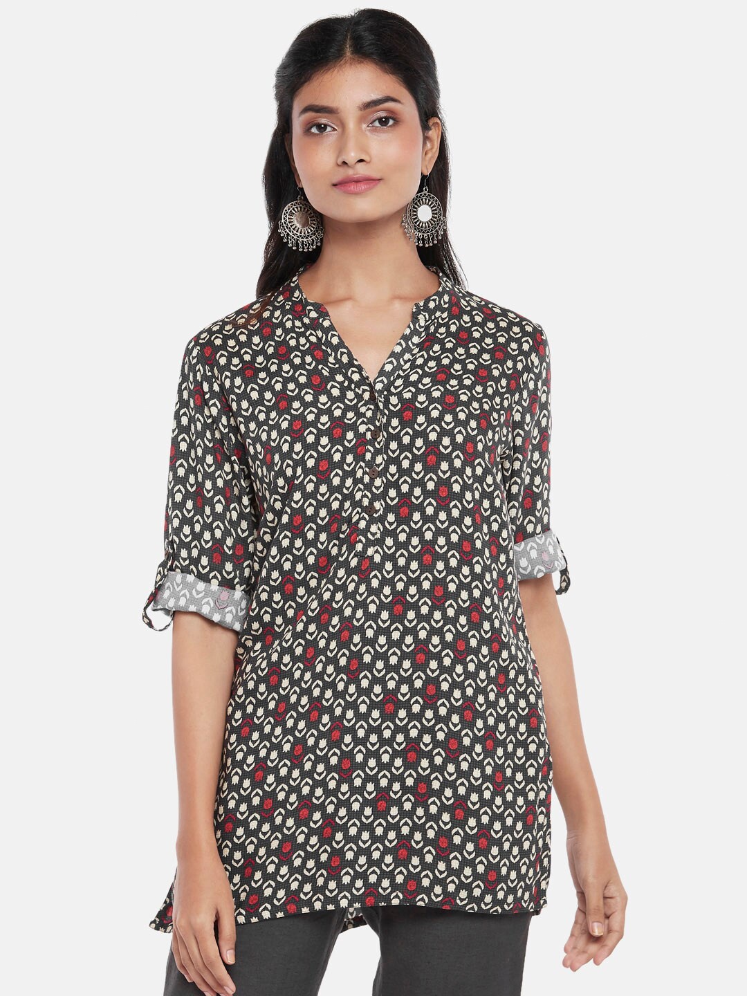 

AKKRITI BY PANTALOONS Women Charcoal & Red Ethnic Printed Tunic