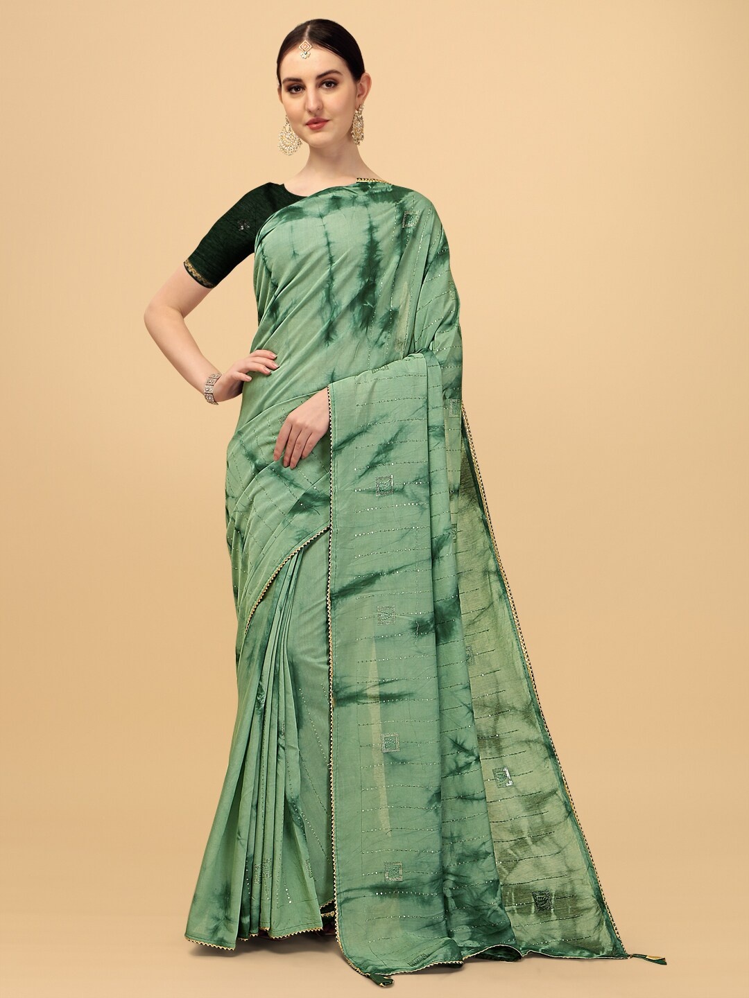 

Indian Women Green Abstract Print Polycotton Saree