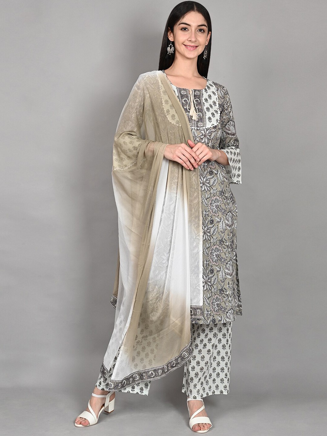 

Wyfees Women Grey Ethnic Motifs Printed Pure Cotton Kurta with Trousers & Dupatta
