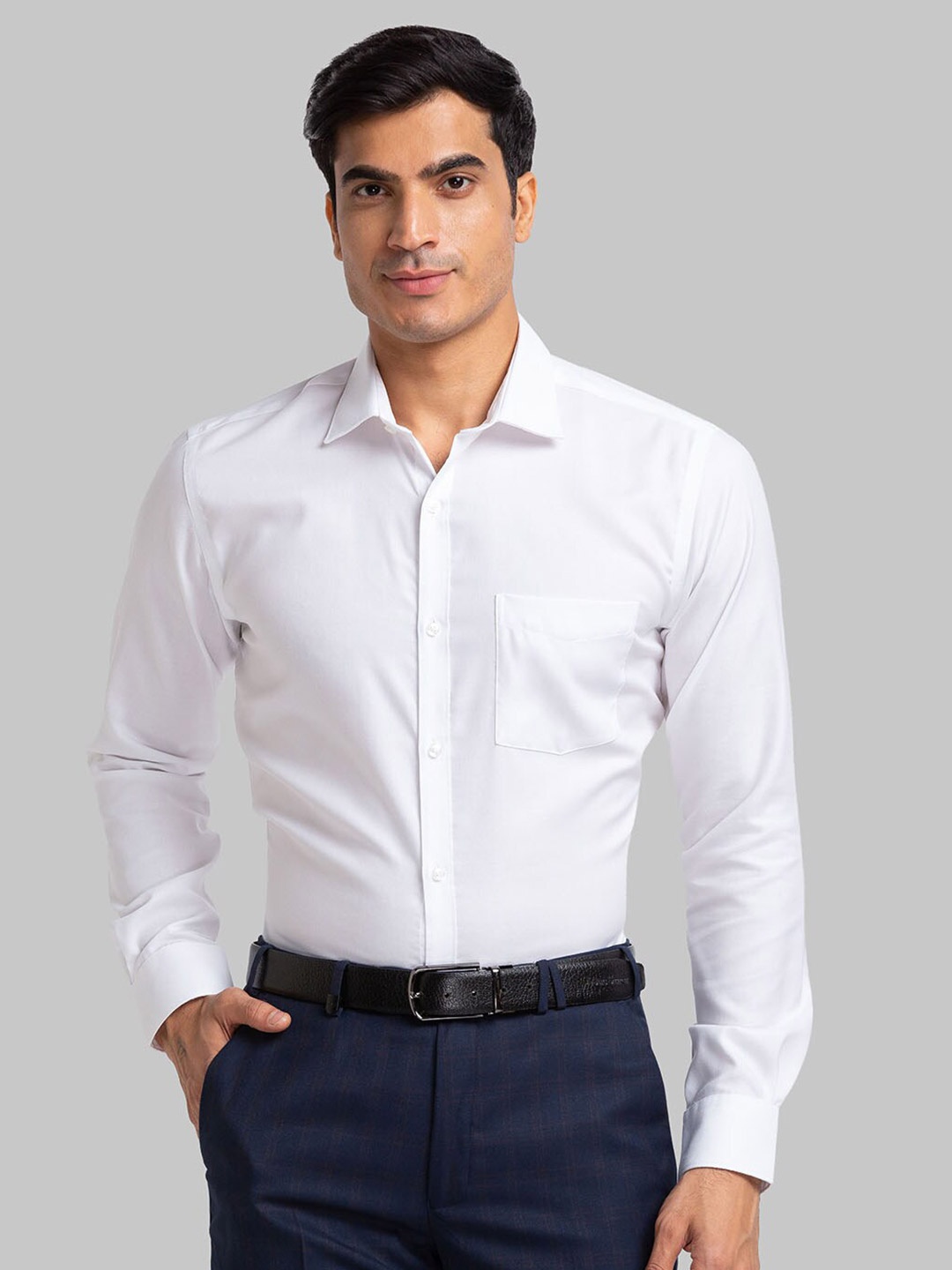 

Park Avenue Men White Slim Fit Formal Shirt