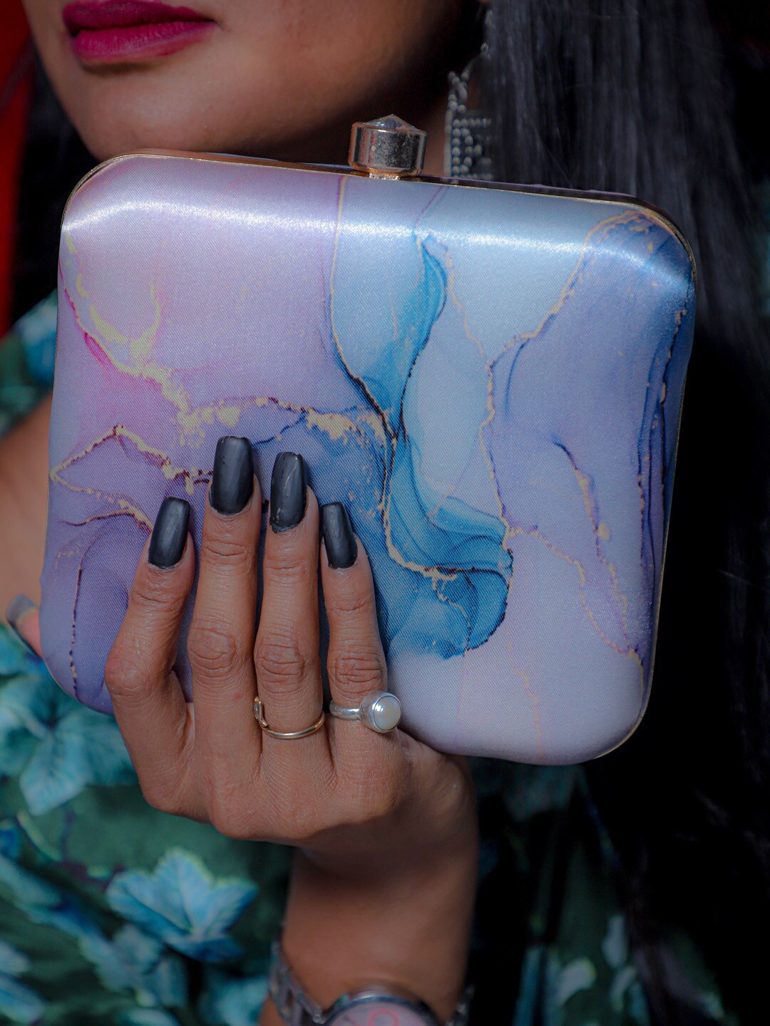 

Swisni Purple & Blue Printed Box Clutch