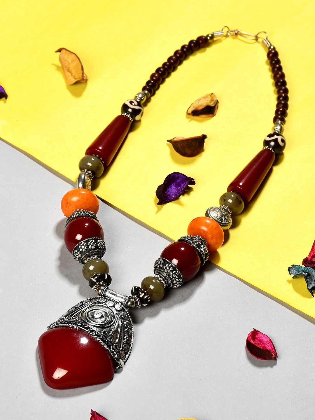 

Bamboo Tree Jewels Red & Silver-Toned Afghan Necklace