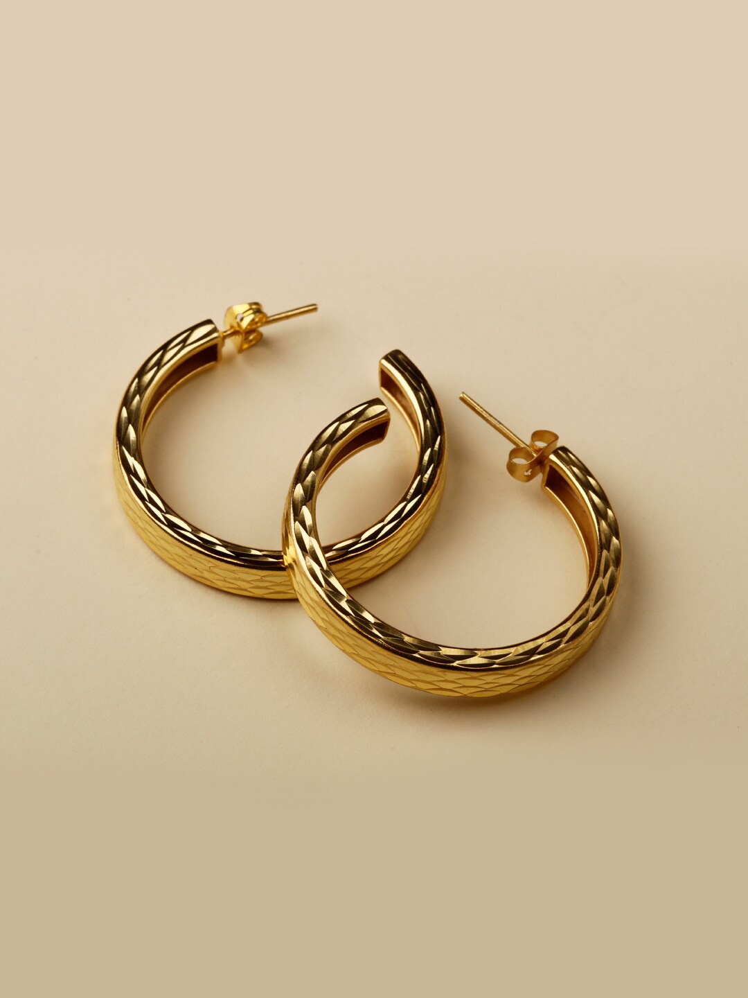 

STILSKII Gold-Toned Contemporary Studs Earrings