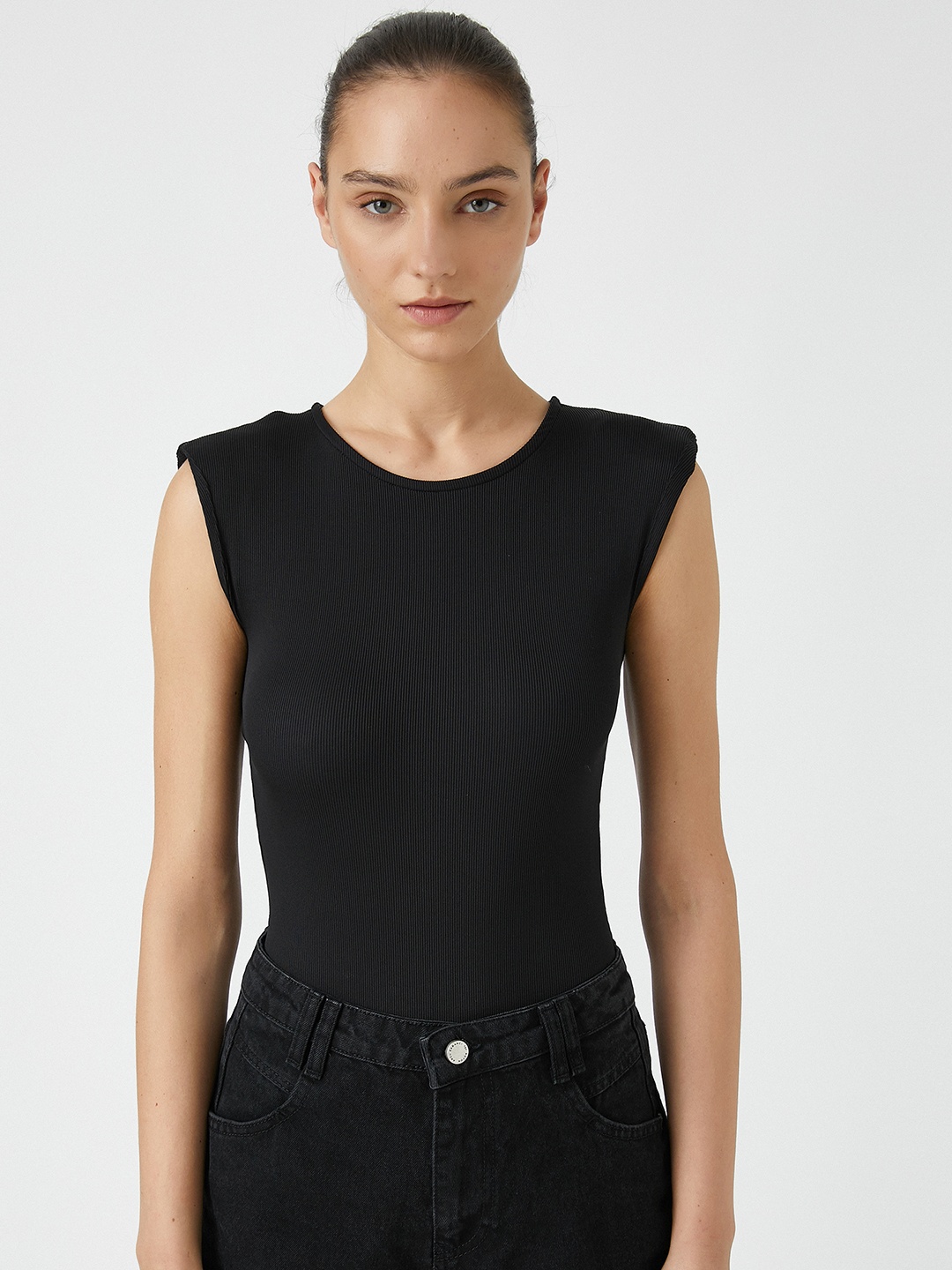 

Koton Black Padded Shoulder Fitted Top